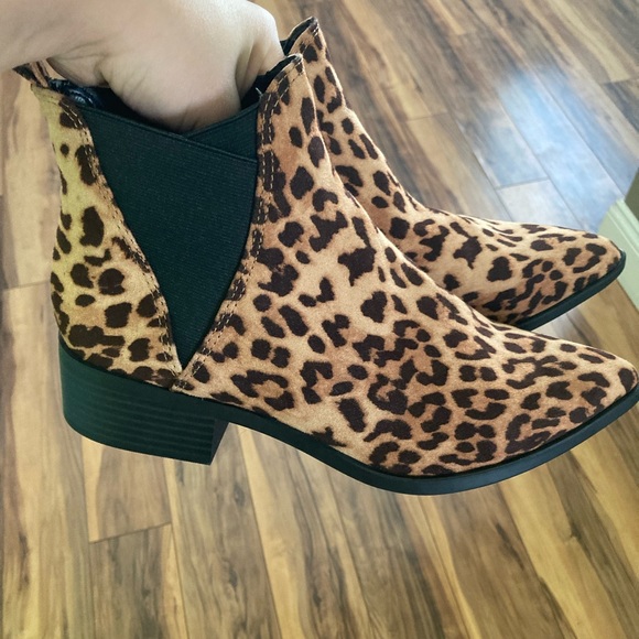 Leopard print booties - Picture 2 of 5